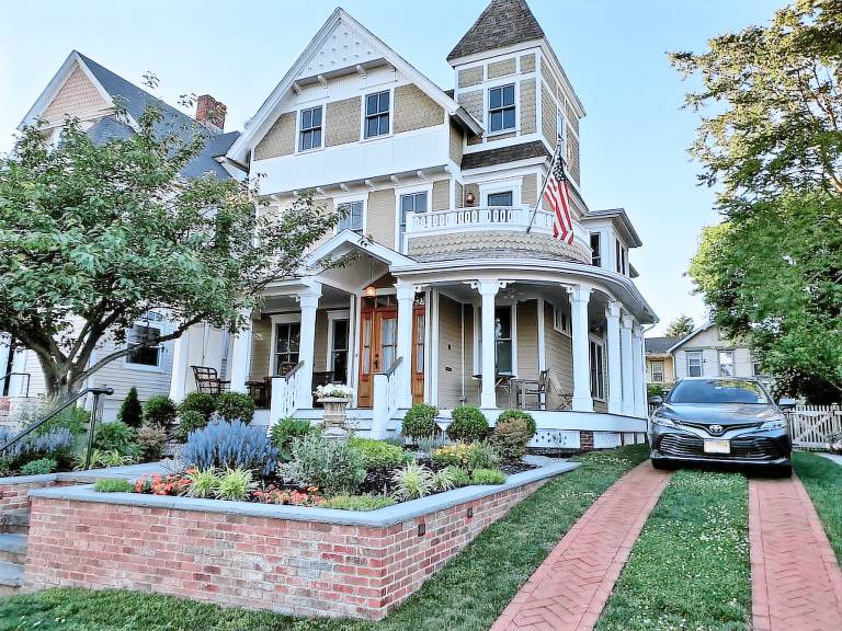 House  Asbury Park