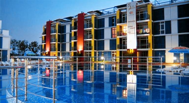 Nice holiday apartment with pool | Close to the beach | Dogs allowed — photo 2