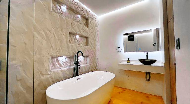 HOTEL BALI AT POBLADO — photo 2