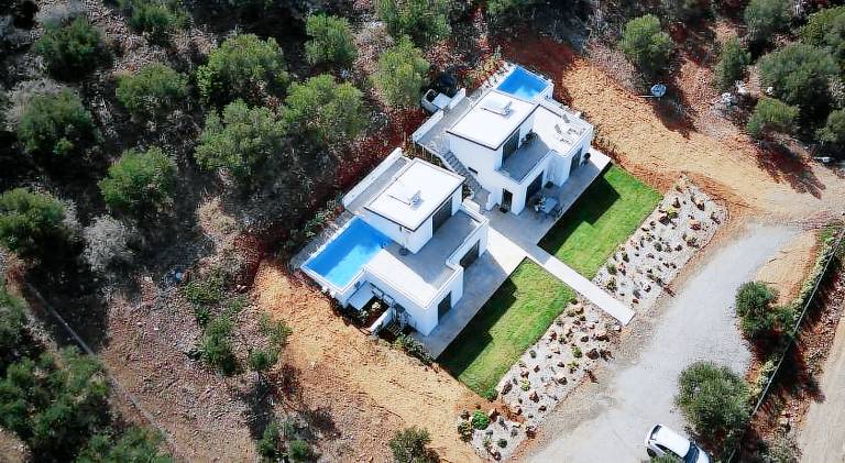 Villa with private pool, yard & patio in Kissamos