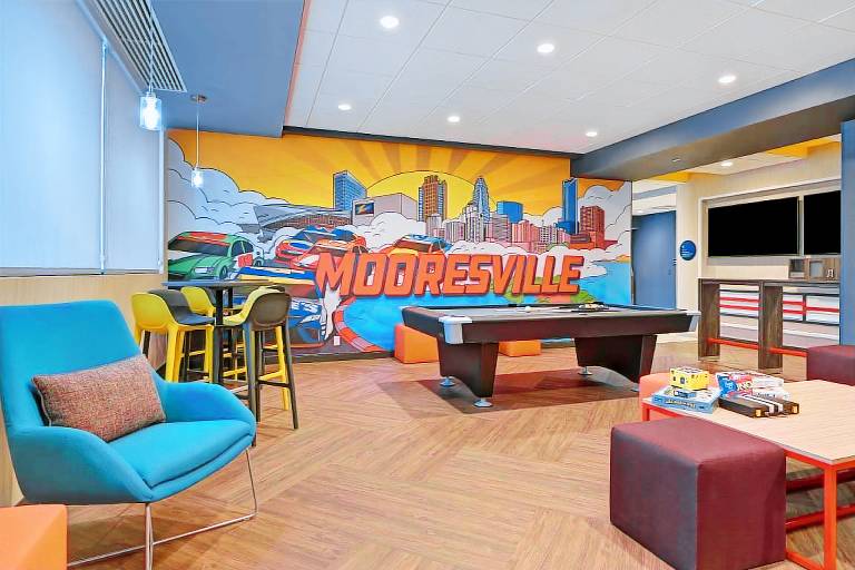 Tru by Hilton Mooresville — photo 4