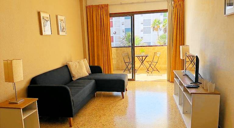 Apartment with pool in San Bartolomé de Tirajana