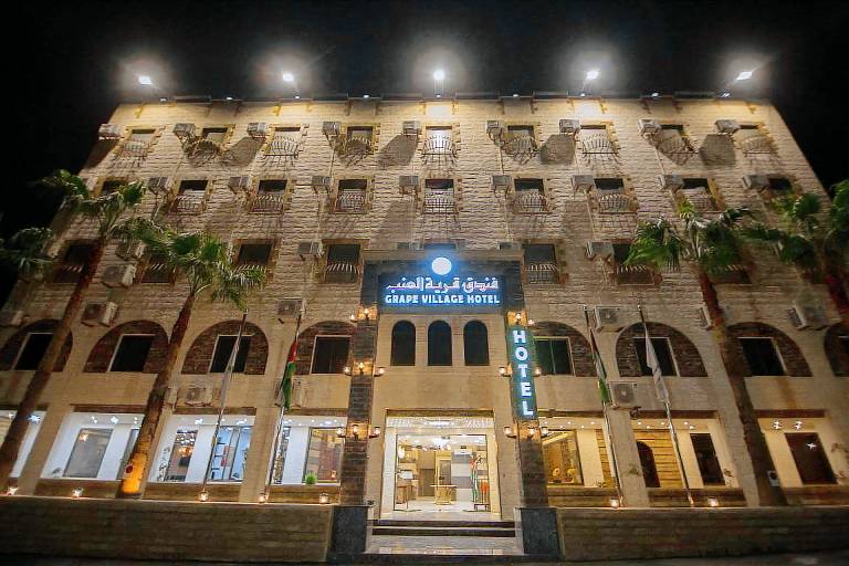Grape village hotel in Amman