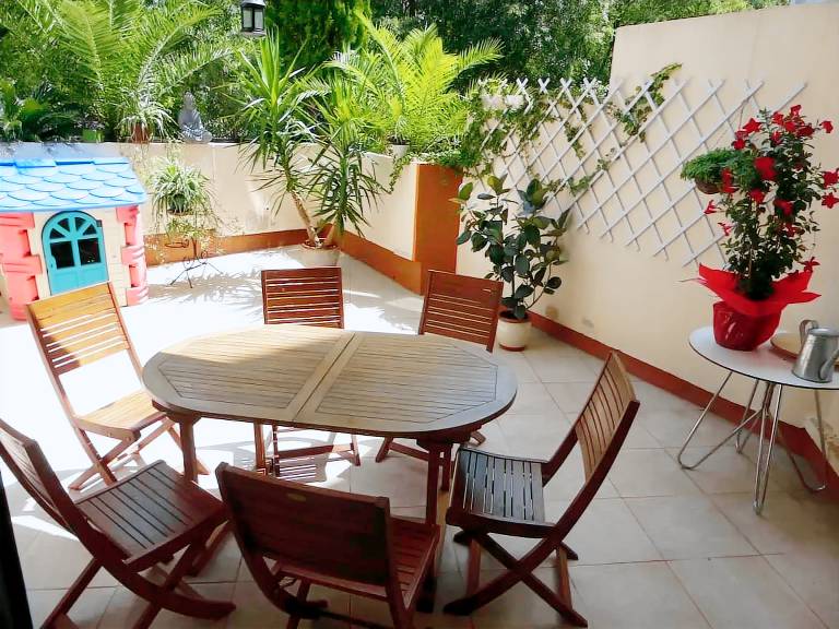 Fully equipped holiday apartment with patio | Perfect for remote work | Pets are welcome — photo 3