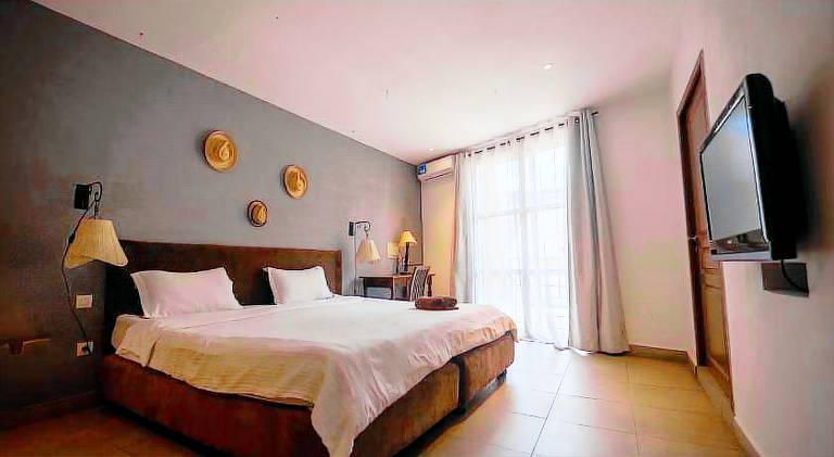 Hotel La Ribaudiere — photo 2