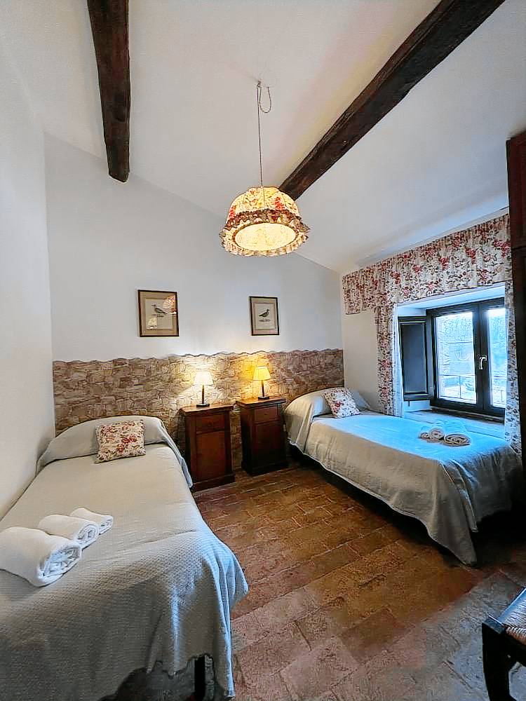 Casa Grotte di Castro