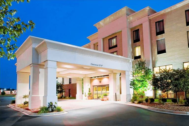 Hampton Inn & Suites Cincinnati-Union Centre in West Chester, OH
