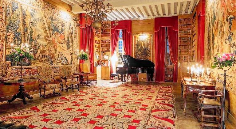 Chateau de Saint Loup Guest House — photo 3