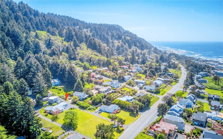 House Yachats