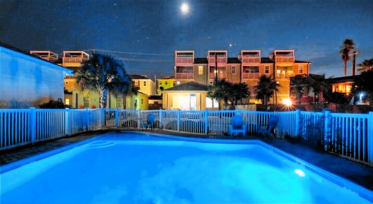 Pleasant vacation home with pool | Pet-friendly — photo 4
