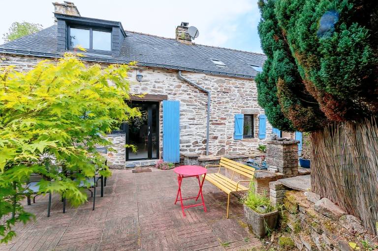 Child-friendly big vacation home with garden, terrace & barbeque | Garden view | Suitable for remote work | Dogs allowed — photo 3