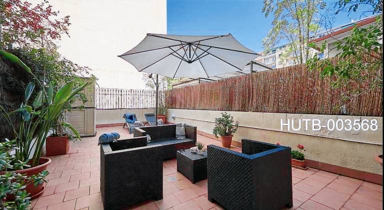 Apartment with patio | Close to Casa Batlló in Barcelona