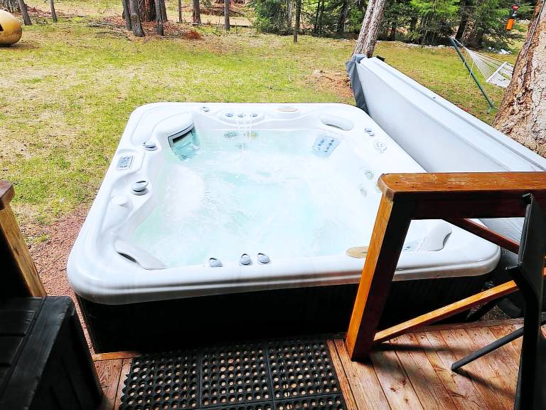 Cabin Seeley Lake