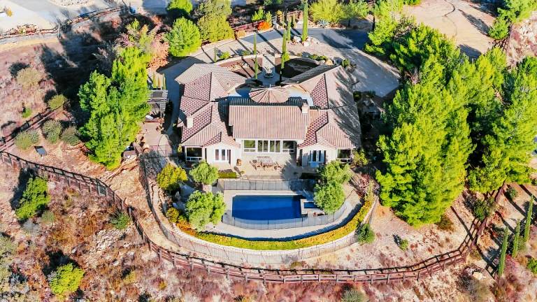 House Lake Elsinore