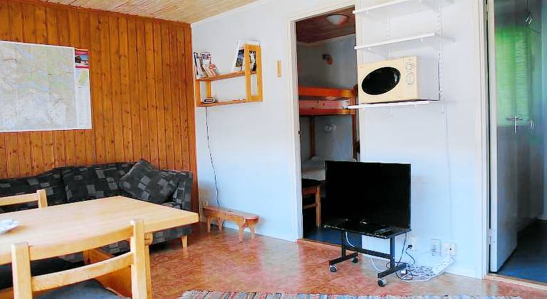 Lodge with patio — photo 2