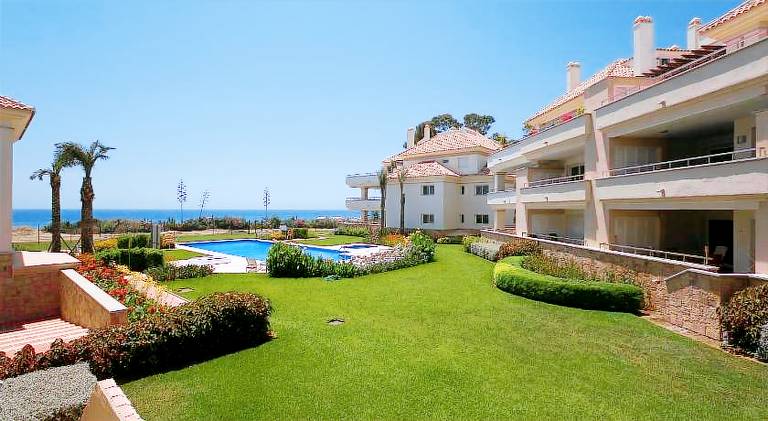 Holiday apartment with pool | Next to the beach | Pets are welcome — photo 5