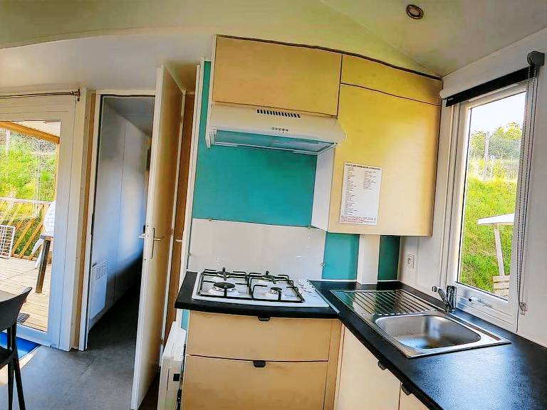 Mobile home with terrace & heated pool — photo 5