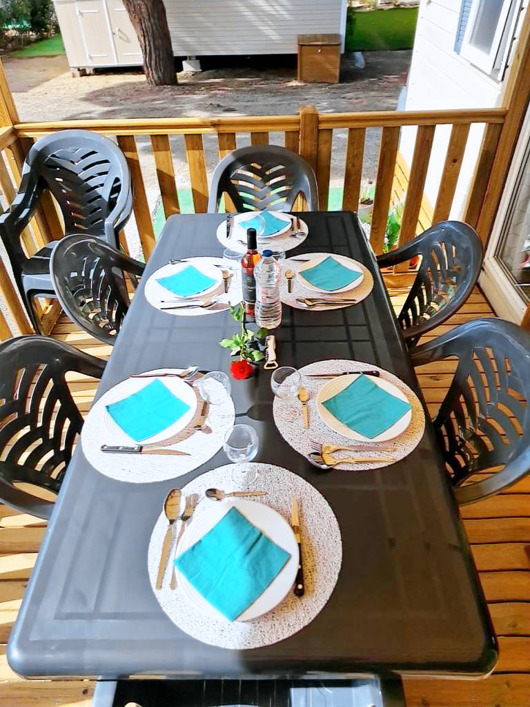 Mobile Home 'Mobil-home Camping Mar Estang' with Lake View, Shared Pool & Air Conditioning — photo 5