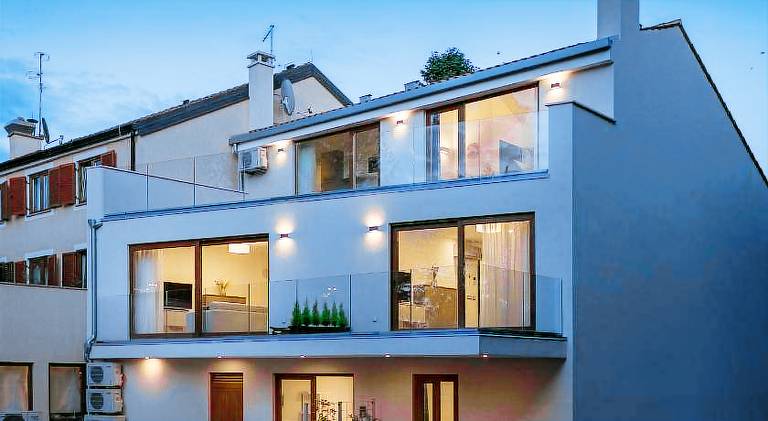 Apartment with garden & terrace — photo 3