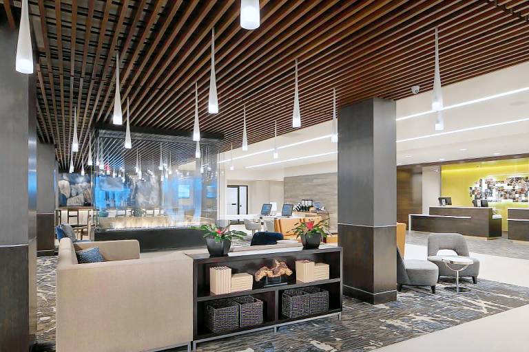 DoubleTree by Hilton Hotel Syracuse — photo 2