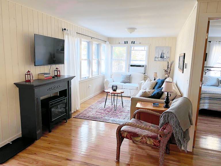 Cabin  Sturgeon Bay