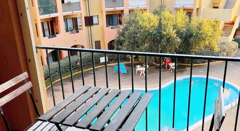 Holiday apartment with pool — photo 4