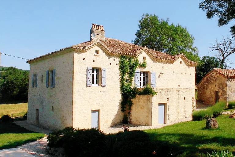 Gite with barbeque, private pool & yard — photo 5