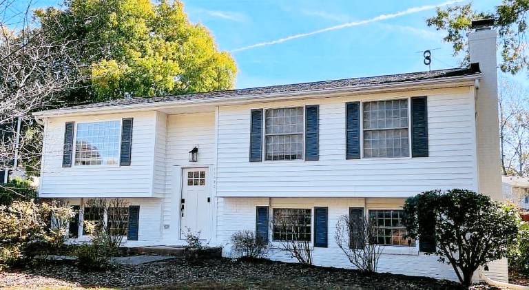 Charming vacation home | Good for workation | Pet-friendly in Charlotte, NC