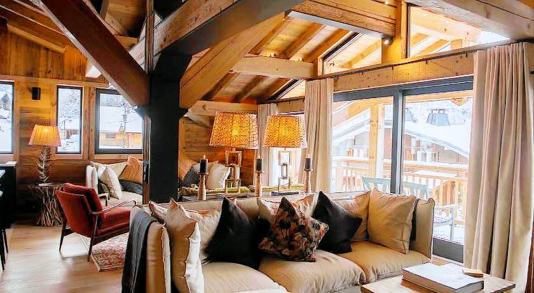 Chalet with terrace, hot tub & garden | Perfect for remote work — photo 4