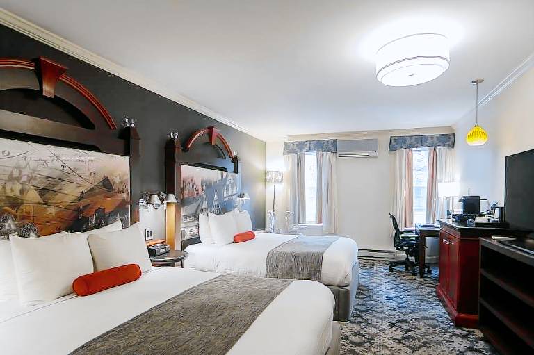 Chestnut Hill Hotel