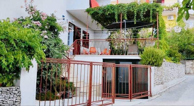 Rental apartment with 3 rooms for 6 persons — photo 5