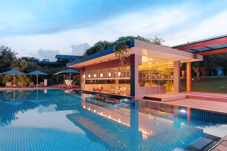 DoubleTree by Hilton Weerawila Rajawarna Resort
