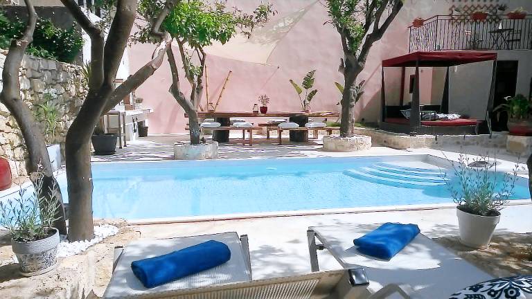 Exceptional villa with pool in the old town center in Rethymno