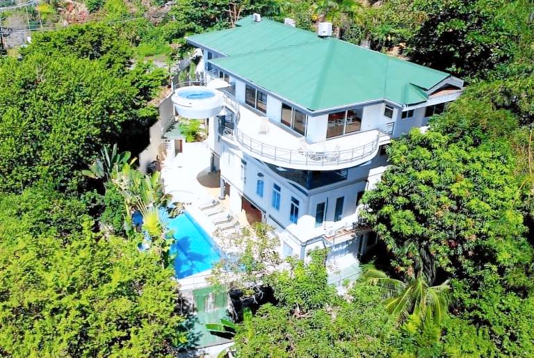 House Manuel Antonio