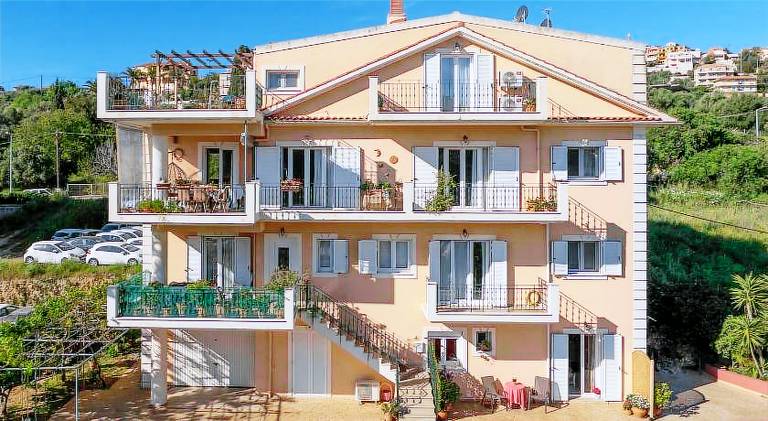 Holiday apartment with terrace | Good for workation | Pets allowed — photo 5