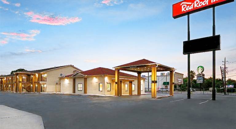 Red Roof Inn Houston - Spring North in Spring, TX