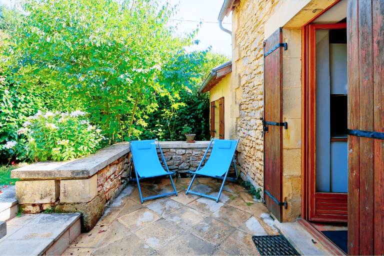 House with jacuzzi, grill & garden — photo 3