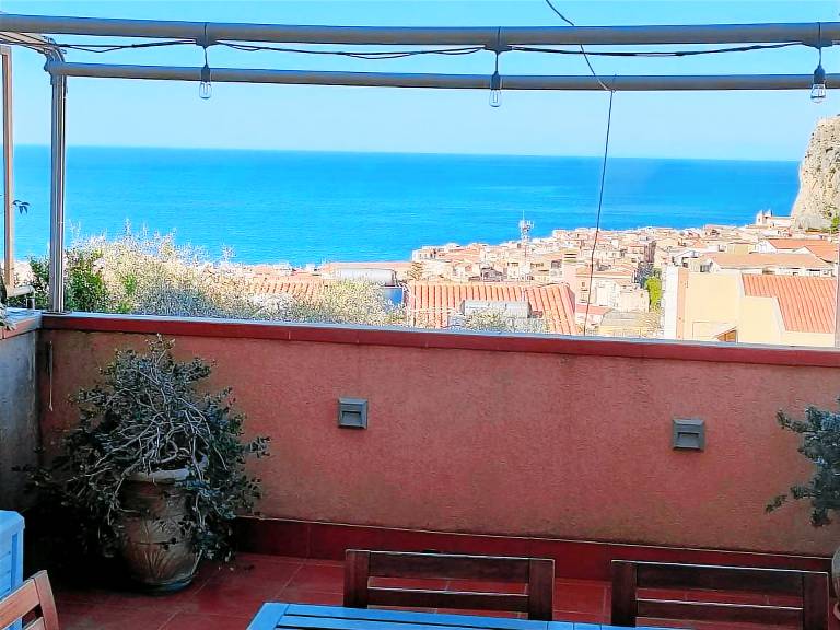 Wohnung für 6 Personen, mit großer Terrasse und Meerblick — photo 2