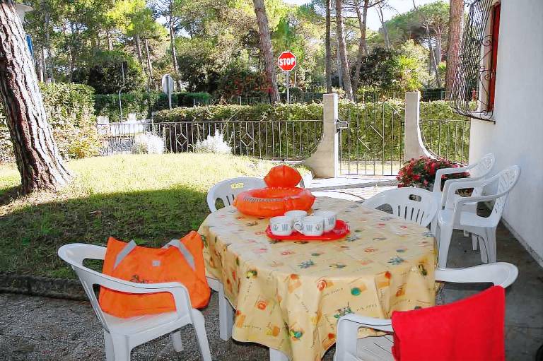 Rental apartment with garden — photo 3
