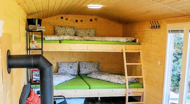 Lovely lodge with garden, terrace & barbeque | Dogs allowed — photo 2