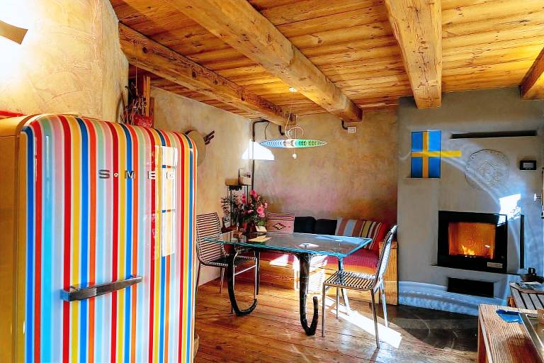 Charming vacation home with fast internet, yard & BBQ | Garden view | Dogs allowed — photo 2