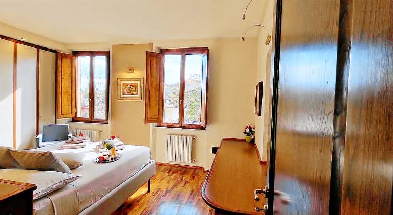 Rental apartment with pool — photo 2
