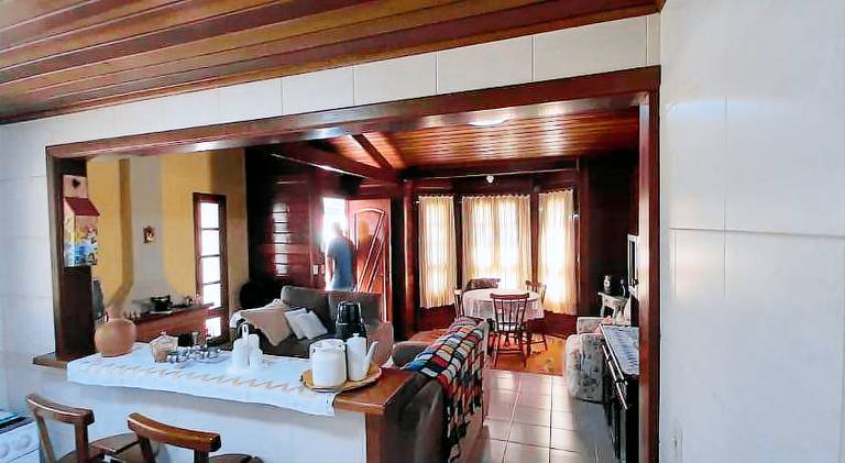 Chalet with garden — photo 3