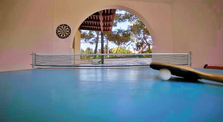Rental apartment with patio, yard & BBQ — photo 4