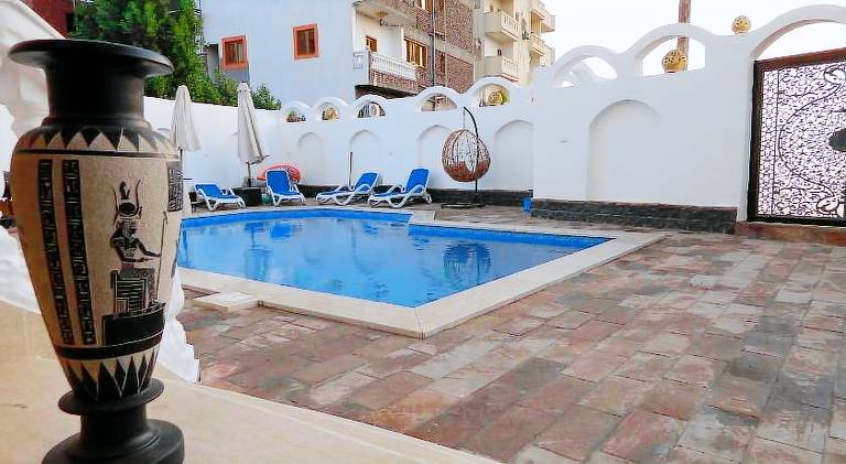 Rental apartment with pool — photo 4