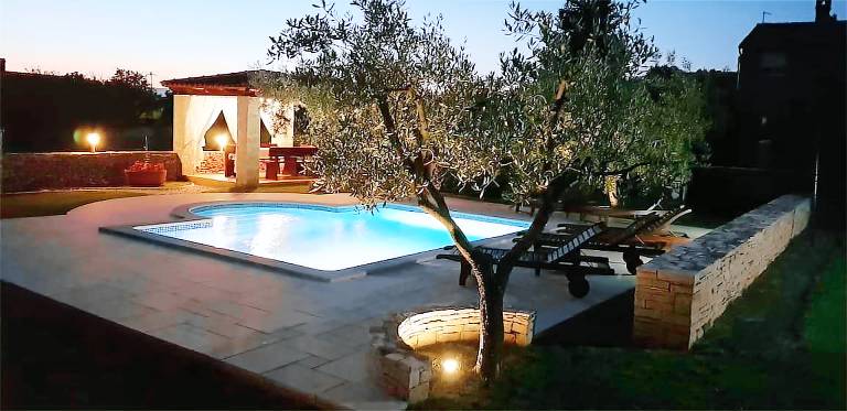 Villa with terrace, fast internet & grill — photo 4