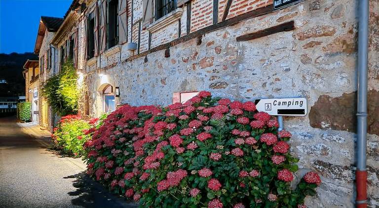 Le Victor Hugo - Hotel et Restaurant - Logis Hotels in Figeac