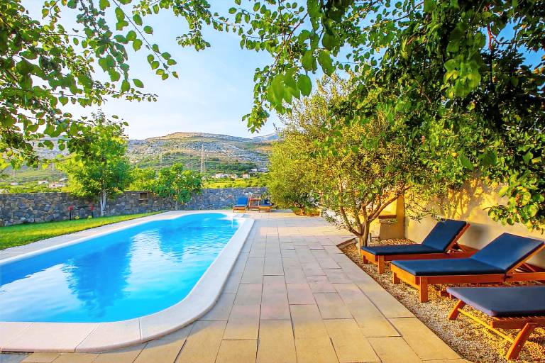 Family-oriented villa with private pool, jacuzzi & yard | Mountain view | Pet-friendly — photo 2
