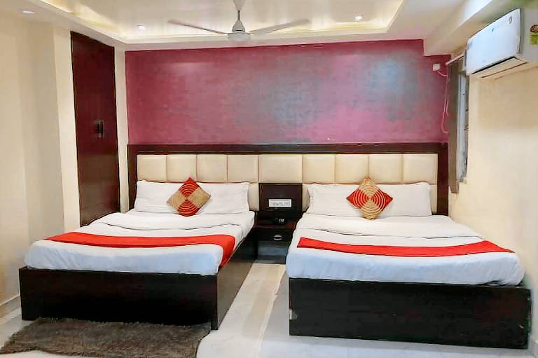 HOTEL SAMRIDDHI PALACE