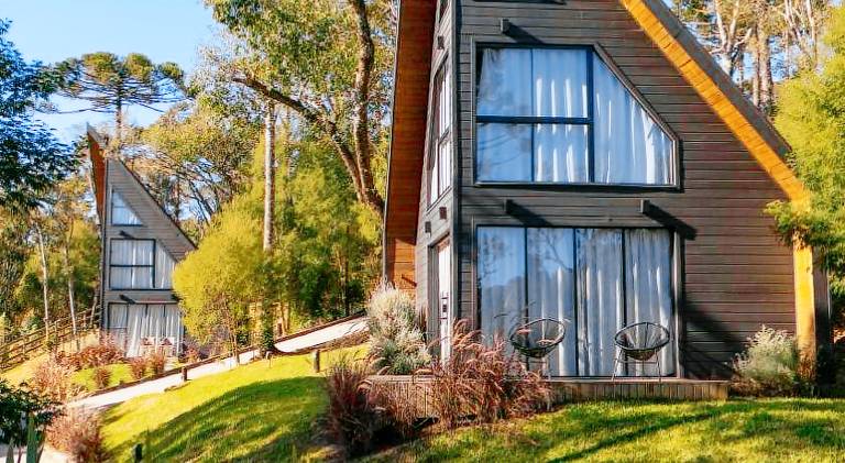 Chalet with garden in Urubici